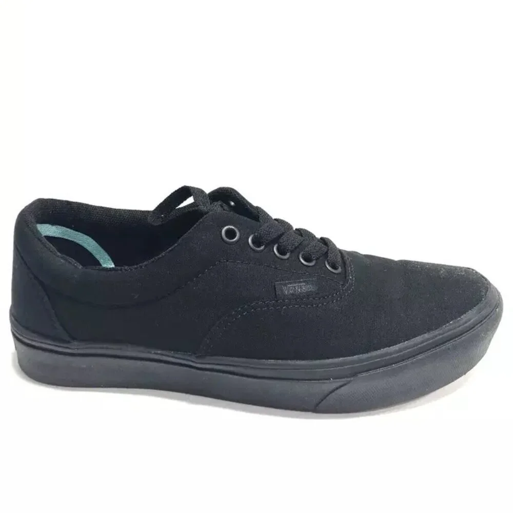 Vans Women’s Comfycrush, Black Lace-Up Shoes, Size 9M
